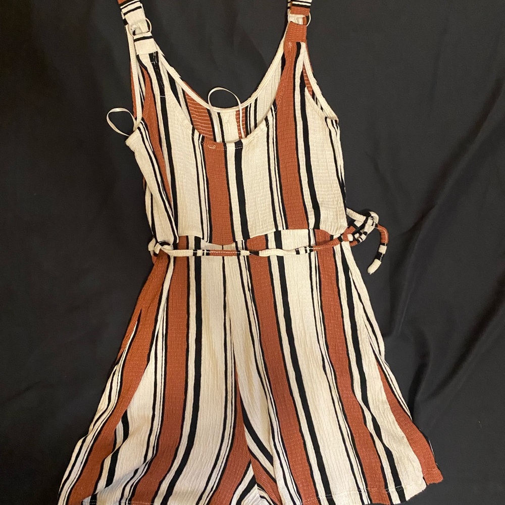 Romper - Picture 3 of 3